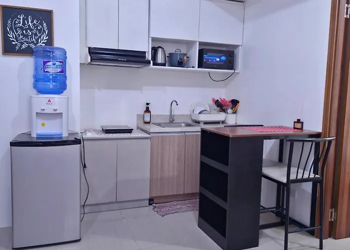 1 Bedroom Corner Unit 55inches Tv At Horizons 101 *